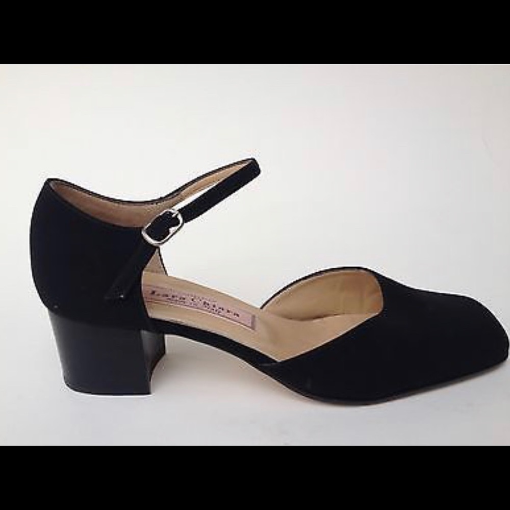 Lara Chiara Navy Heals